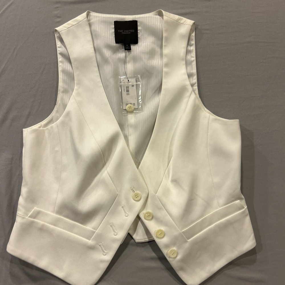 The Limited White, Cream Sleeveless One‎ Button Vest Size Medium NWT Old Money